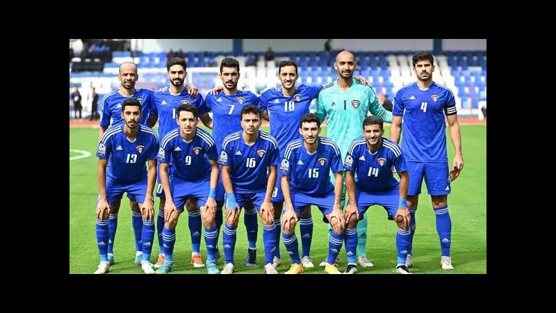 Đội Kuwait và Namibia đang quyết liệt tranh chấp trên sân cỏ. Đội Kuwait và Namibia đang quyết liệt tranh chấp trên sân cỏ.